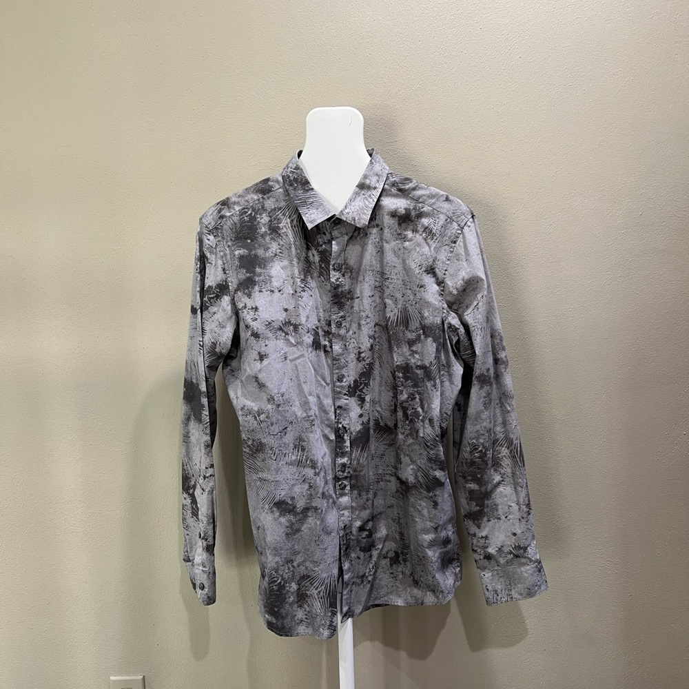 NWOT - Marc Anthony Slim Fit Button Down Shirt